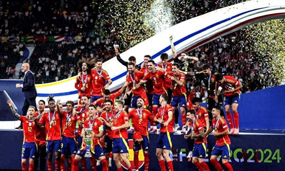 足球战术革新取得奇效，引发战术热潮的简单介绍