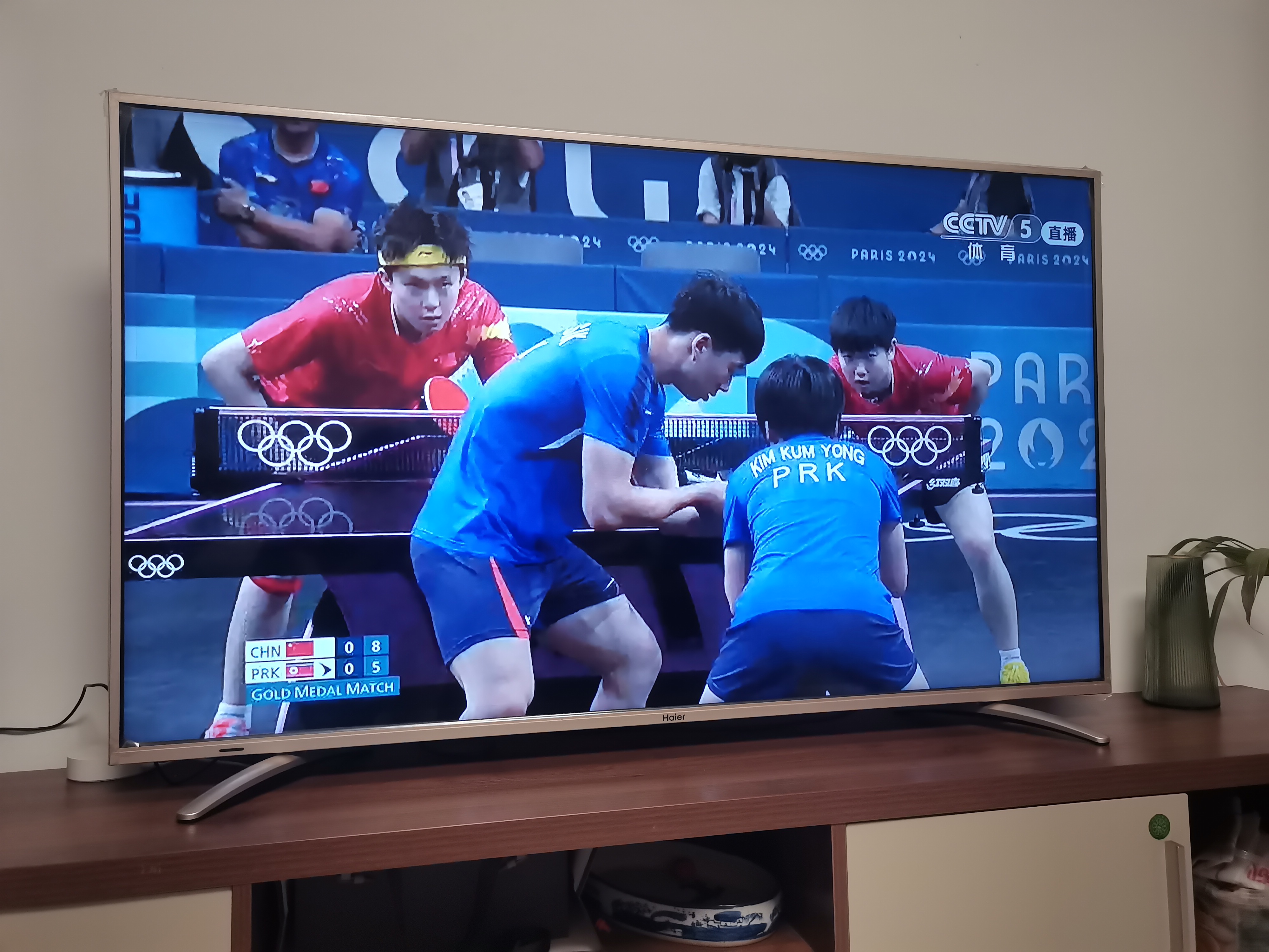 奥运会决赛震撼开打，巅峰对决引爆全场