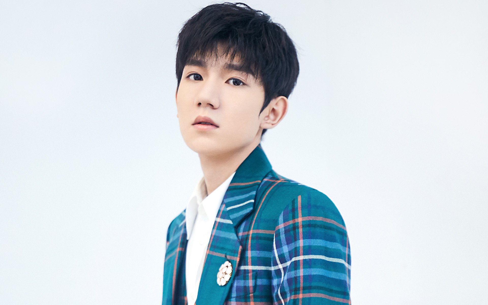 黄沙赛道与星辰轮胎,当久保建英在F1维度接管亚洲德比