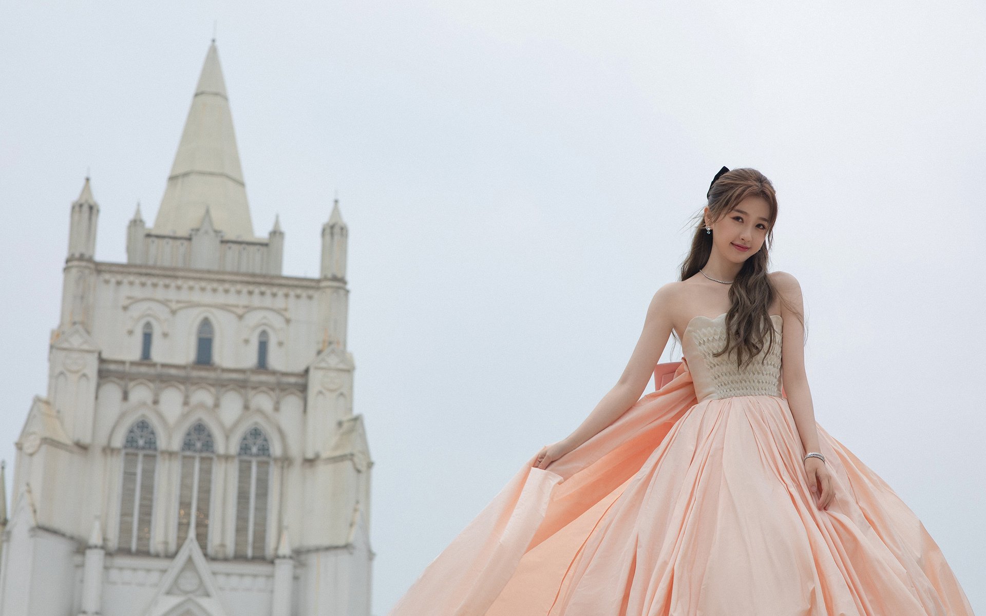 开云体育app-看台之上，亦是舞台，孙兴慜观战克罗地亚对决新西兰惊艳全场